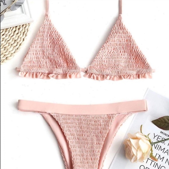 Zaful Other - 🍑 NWT Zaful triangle Bikini baby pink peach small